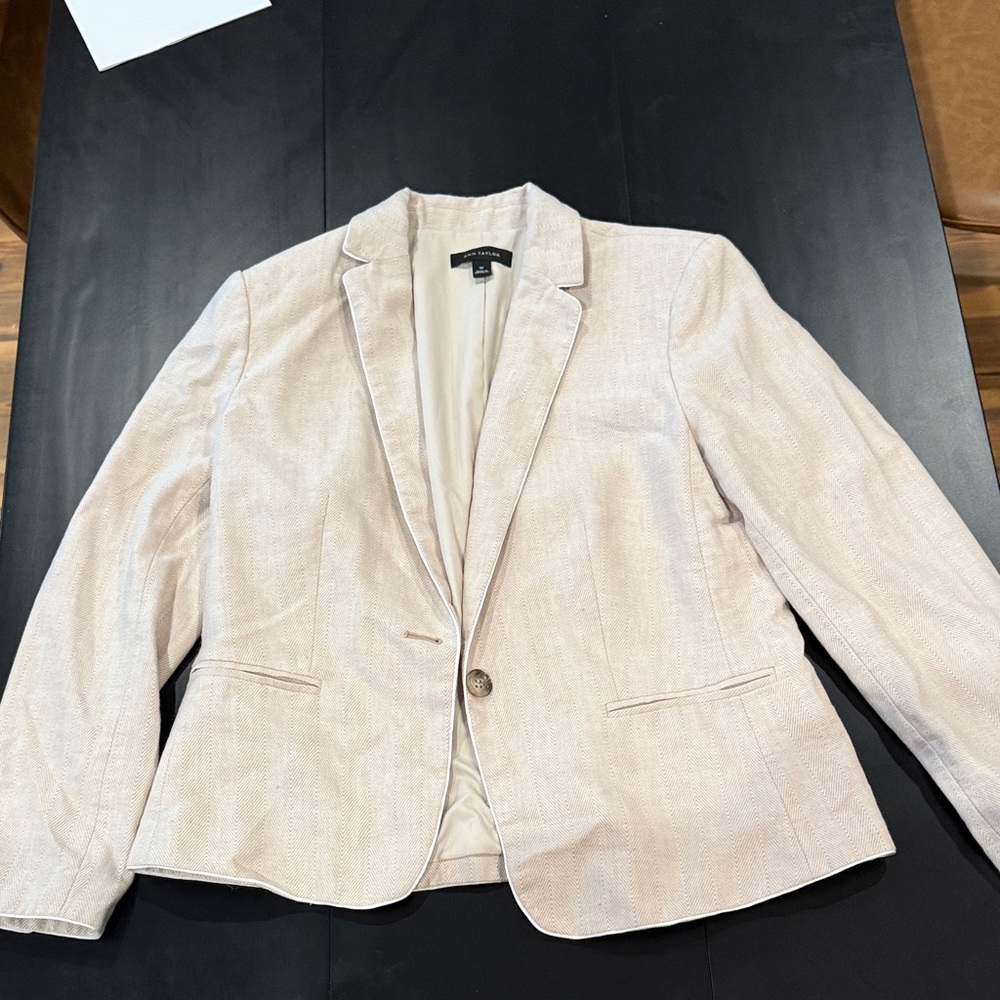Ann Taylor blazer size 10 tall